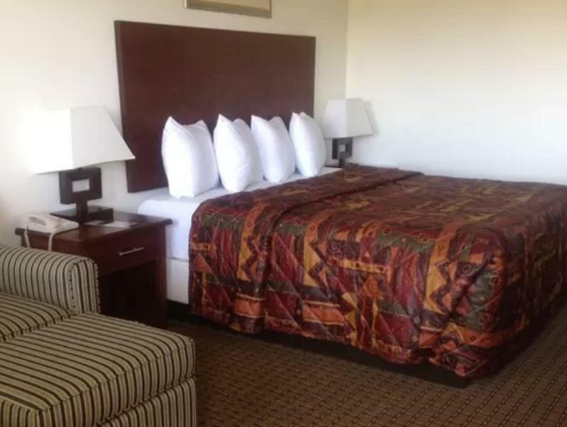 America Inn & Suites Ridgecrest Εξωτερικό φωτογραφία